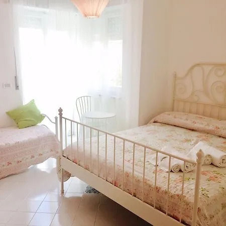 La Culla Del Mare Bed & Breakfast *